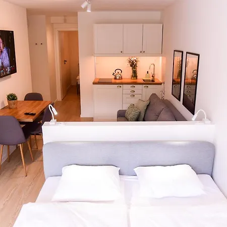 Turystyczna 25 Blisko Centrum, Z Dodatkowym Bezplatnym Parkingiem W Centrum Miasta 3*