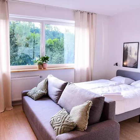 Turystyczna 25 Blisko Centrum, Z Dodatkowym Bezplatnym Parkingiem W Centrum Miasta Aparthotel Bad Kudowa