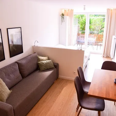 Turystyczna 25 Blisko Centrum, Z Dodatkowym Bezplatnym Parkingiem W Centrum Miasta Aparthotel Bad Kudowa