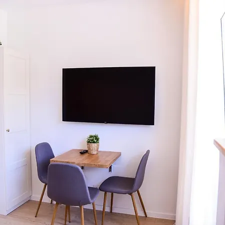 Turystyczna 25 Blisko Centrum, Z Dodatkowym Bezplatnym Parkingiem W Centrum Miasta 3*