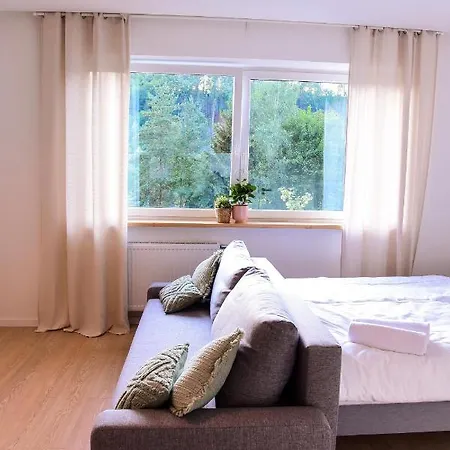 Aparthotel Turystyczna 25 Blisko Centrum, Z Dodatkowym Bezplatnym Parkingiem W Centrum Miasta Bad Kudowa