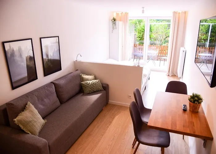 Turystyczna 25 Blisko Centrum, Z Dodatkowym Bezplatnym Parkingiem W Centrum Miasta Apart-hotel Kudowa-Zdrój