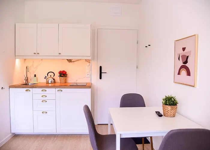 Apart-hotel Turystyczna 25 Blisko Centrum, Z Dodatkowym Bezplatnym Parkingiem W Centrum Miasta