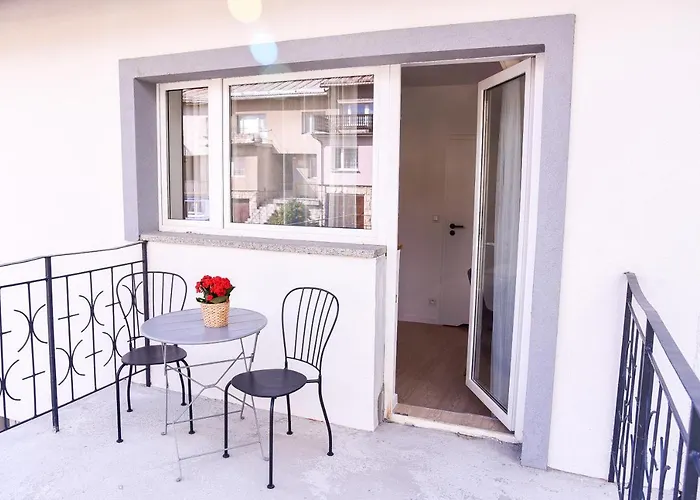 Apartahotel Turystyczna 25 Blisko Centrum, Z Dodatkowym Bezplatnym Parkingiem W Centrum Miasta