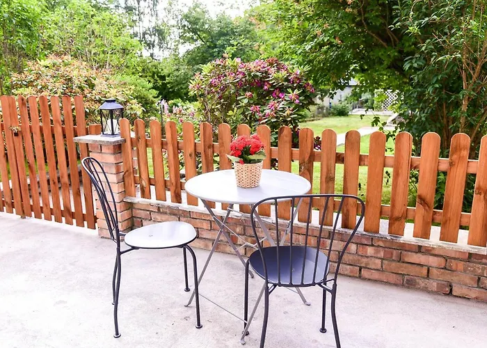 Turystyczna 25 Blisko Centrum, Z Dodatkowym Bezplatnym Parkingiem W Centrum Miasta Apart-hotel Kudowa-Zdrój