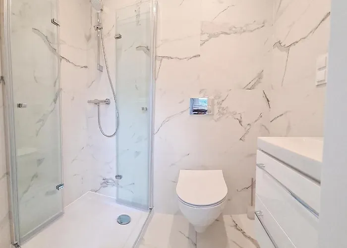 Apart-hotel Turystyczna 25 Blisko Centrum, Z Dodatkowym Bezplatnym Parkingiem W Centrum Miasta 3*