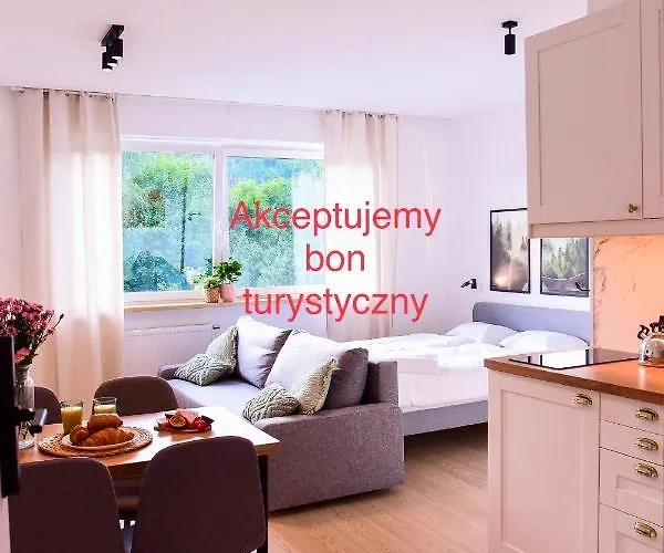 Apart-hotel Turystyczna 25 Blisko Centrum, Z Dodatkowym Bezplatnym Parkingiem W Centrum Miasta Kudowa-Zdrój